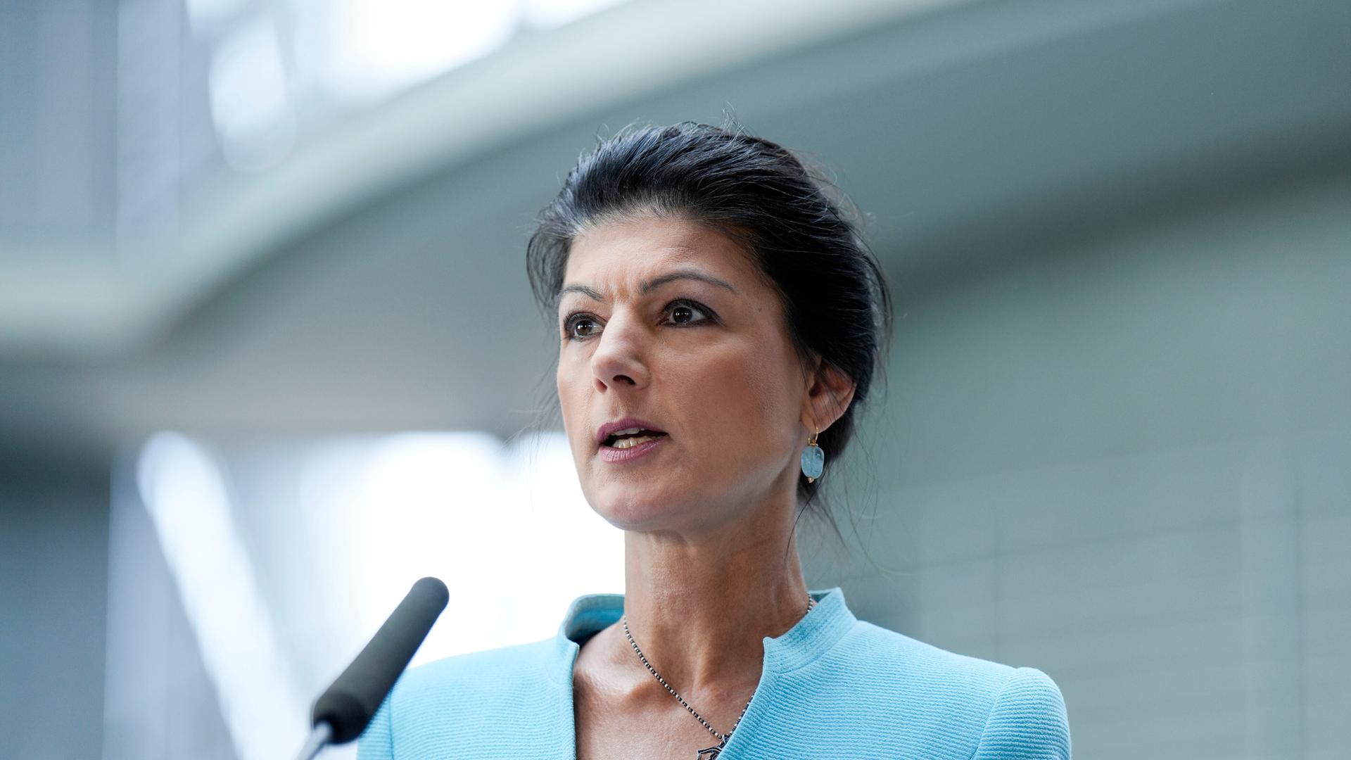 Sahra Wagenknecht bei einer Pressekonferenz des BSW im Bundestag.