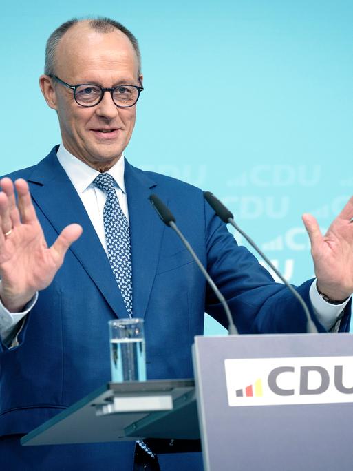 Bundeskanzler Friedrich Merz bei Pressekonferenz im Konrad-Adenauer-Haus (20.10.2025, Berlin) Bundeskanzler Friedrich Merz bei Pressekonferenz im Konrad-Adenauer-Haus (20.10.2025, Berlin)