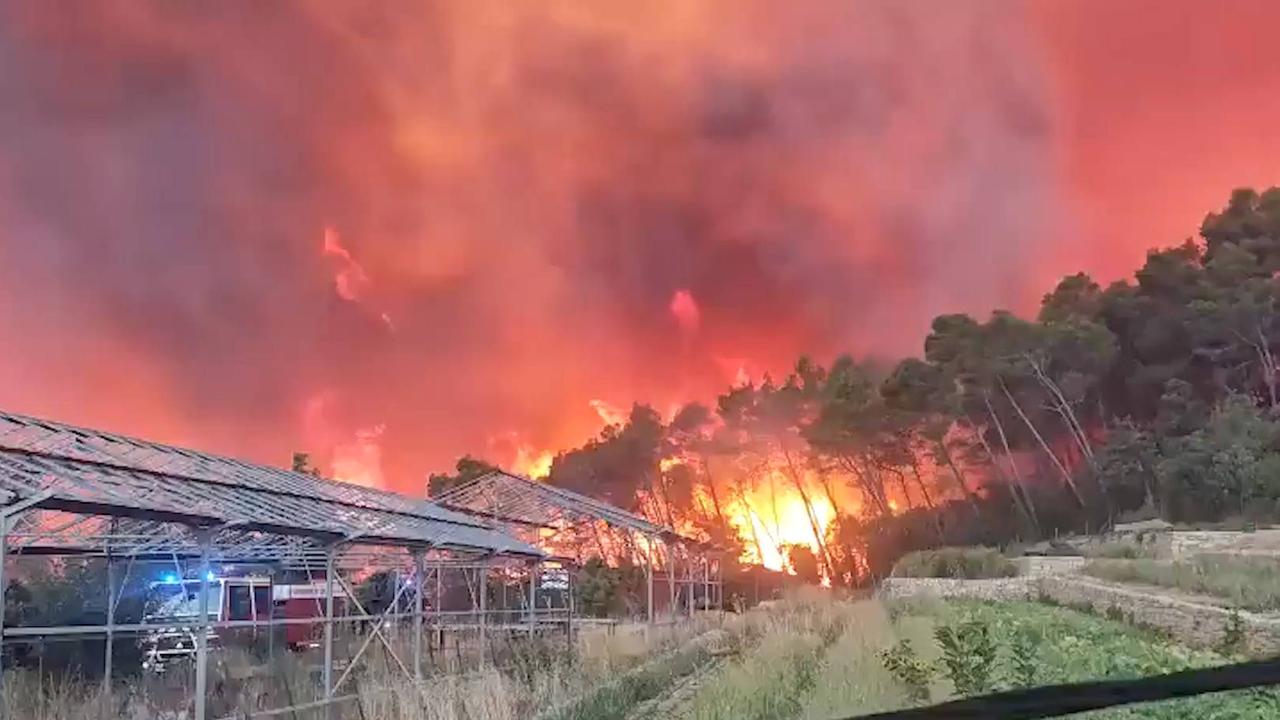 Frankreich, Waldbrände in Pontevrs, Var, im Südosten des Landes, 22.07.2026 Frankreich, Waldbrände in Pontevrs, Var, im Südosten des Landes, 22.07.2026