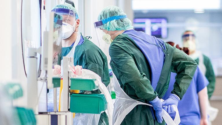 Pfleger in der Uniklinik Essen 01.04.20 Pfleger in der Uniklinik Essen 01.04.20