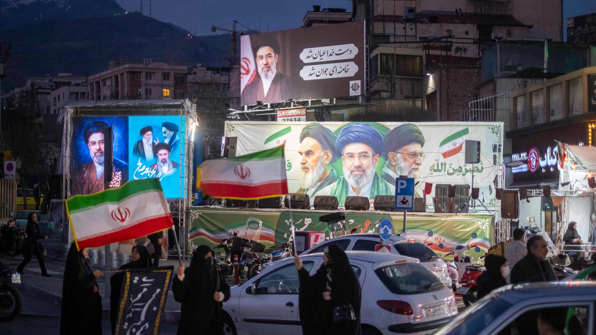 Pro-Regime-Demonstration in Teheran am 18. März
