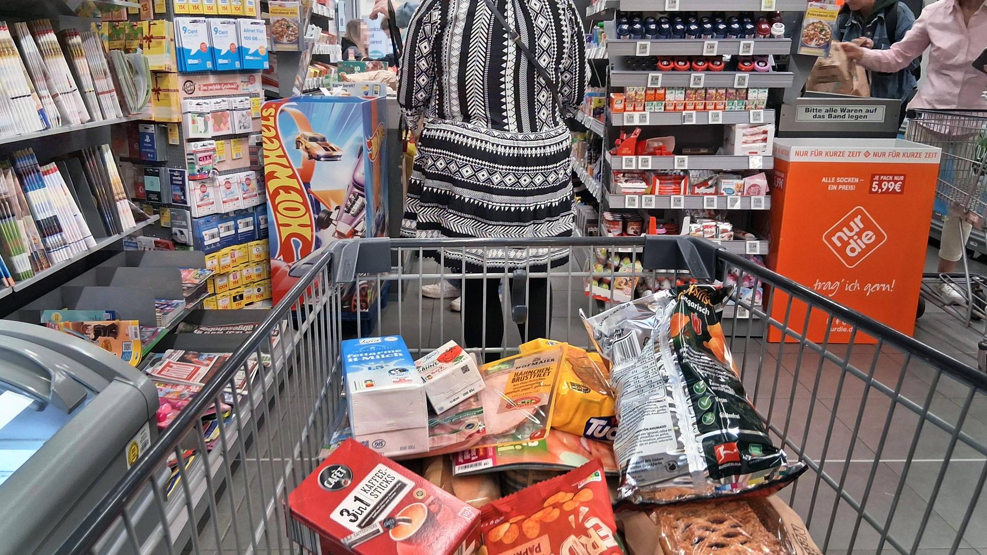 Wirtschaftsdaten - Inflationsrate in Deutschland steigt auch im August