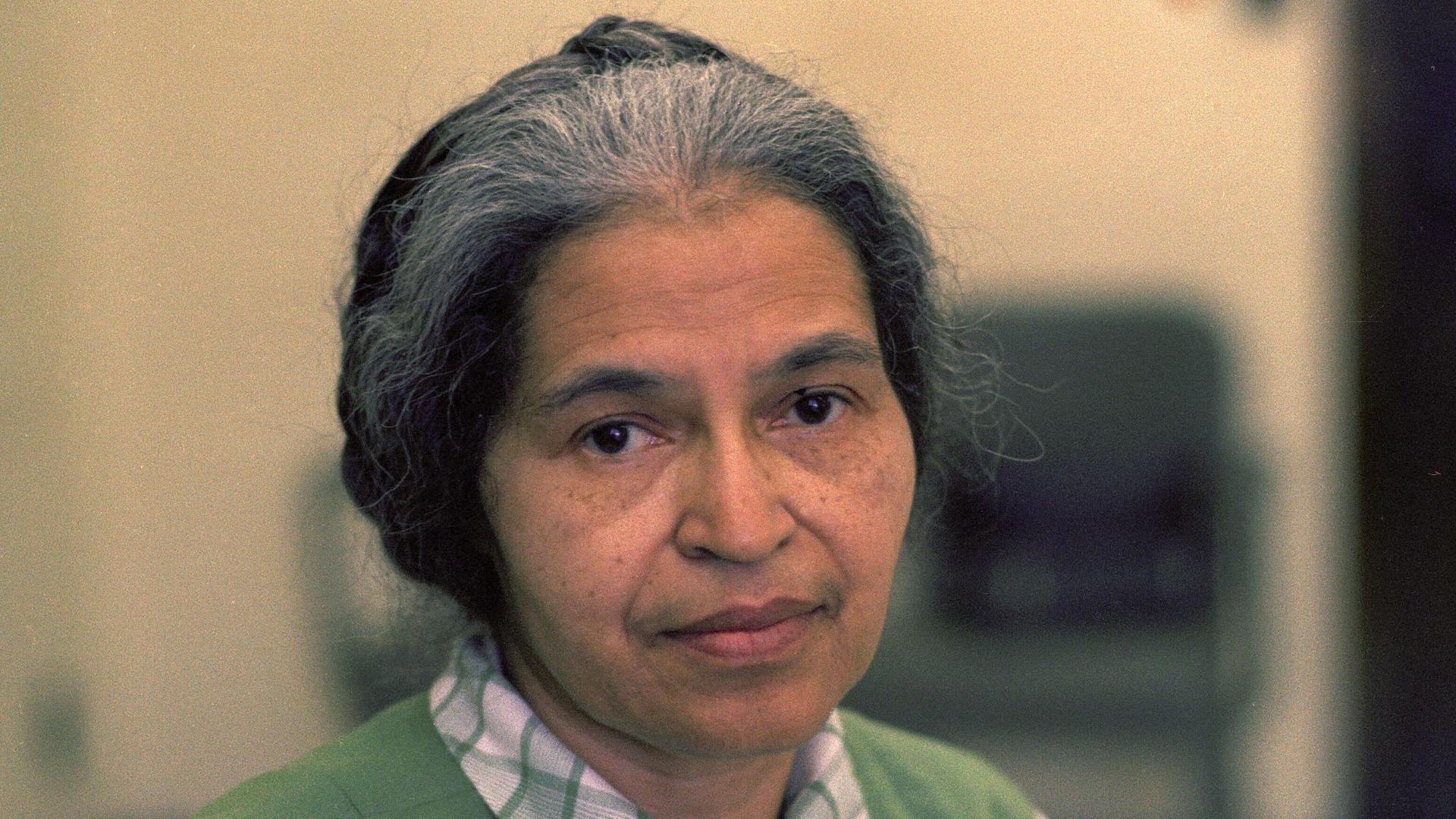 Die amerikanische Bürgerrechtlerin Rosa Parks in Detroit im Mai 1971