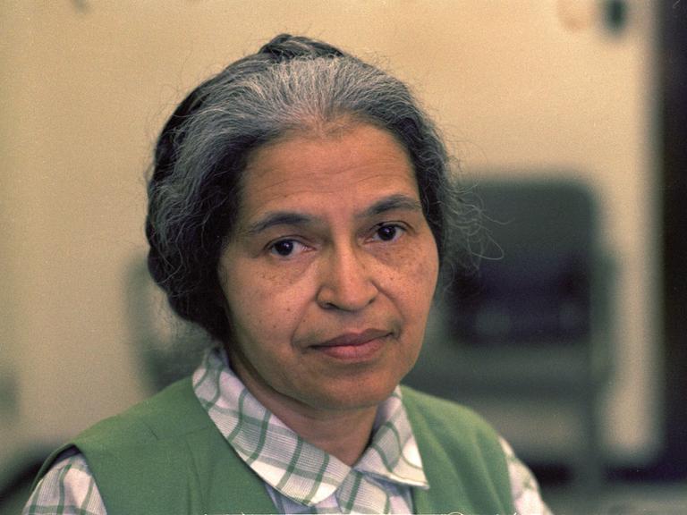 Die amerikanische Bürgerrechtlerin Rosa Parks in Detroit im Mai 1971 Die amerikanische Bürgerrechtlerin Rosa Parks in Detroit im Mai 1971