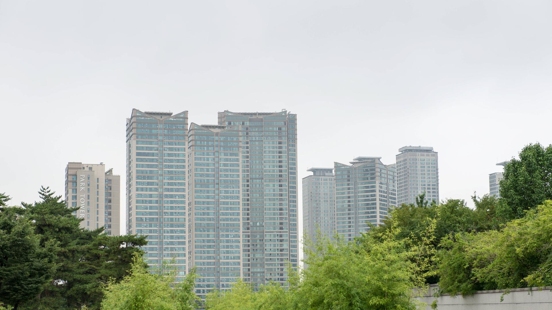 Moderne Wohnhäuser in Seoul, Südkorea