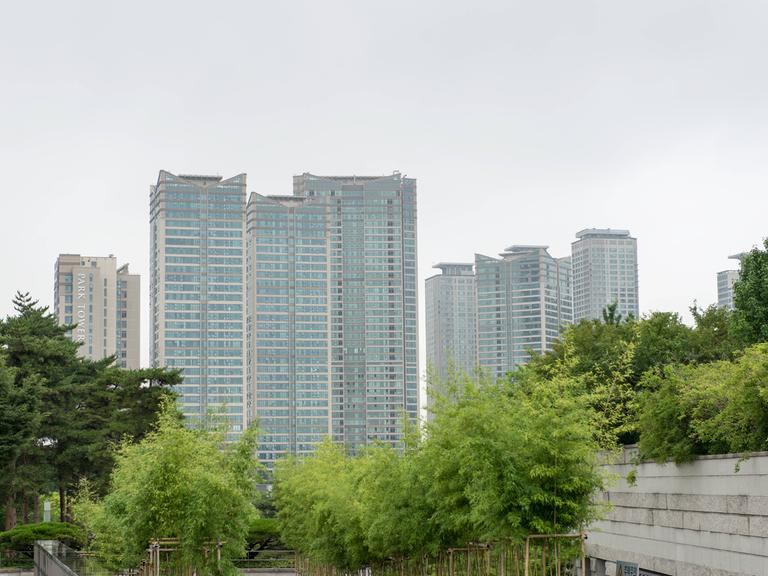 Moderne Wohnhäuser in Seoul, Südkorea