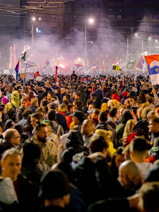 Studierende protestieren in Belgrad gegen die Regierung in Serbien