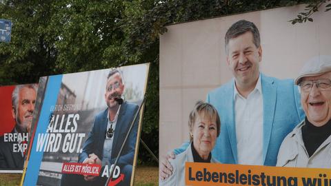 Wahlplakate von Armin Willingmann (SPD), Ulrich Siegmund (Alternative für Deutschland, AfD) und Ministerpräsident Sven Schulze (CDU) für die Landtagswahl in Sachsen-Anhalt im September 2026, fotografiert im Juli 2026 in Magdeburg