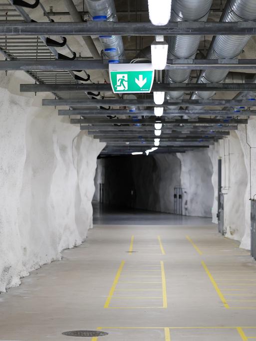 Gang in einem Schutzbunker in Helsinki, Finnland (07.04.2026)