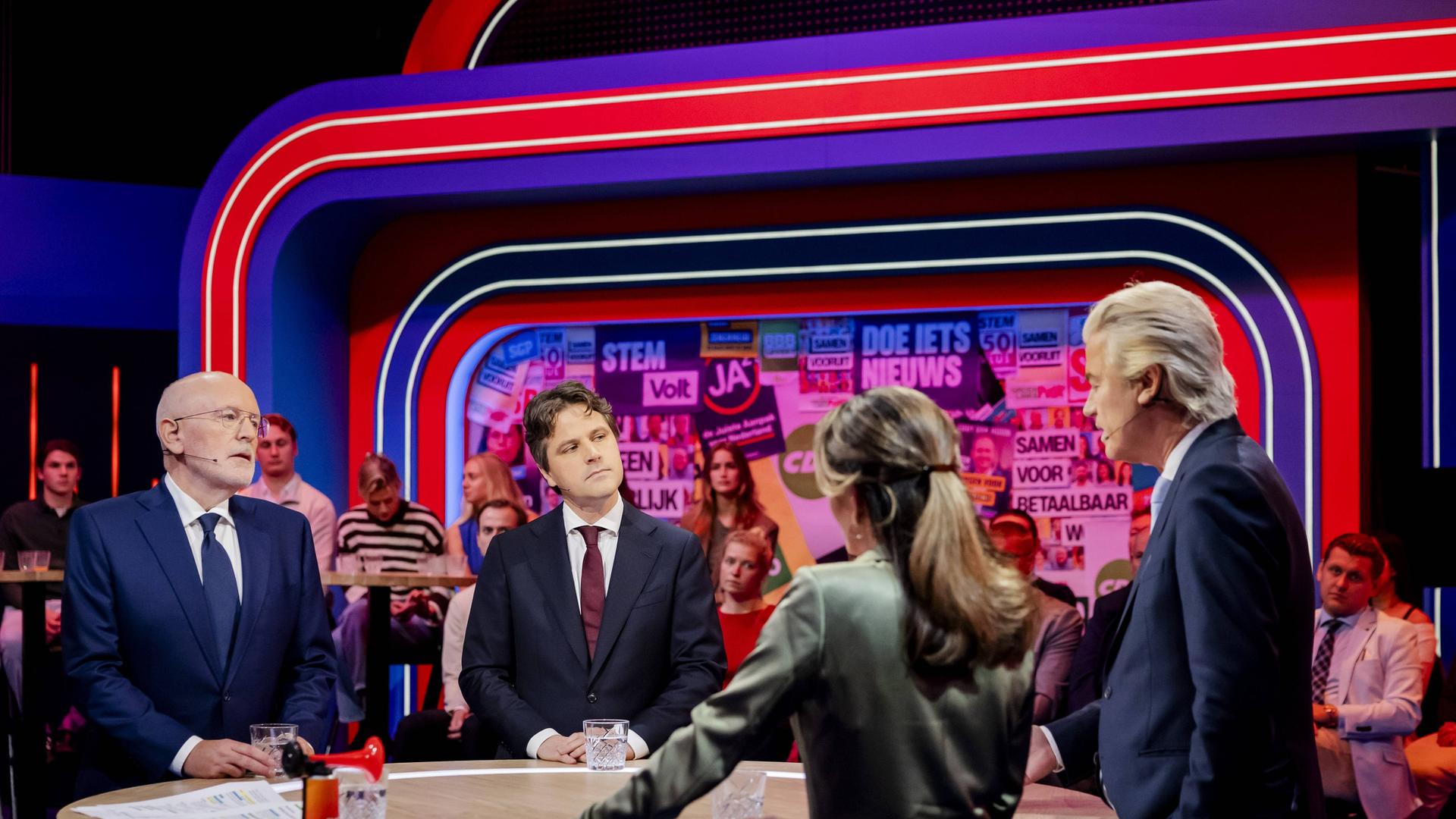 Frans Timmermans (GroenLinks-PvdA), Henri Bontenbal (CDA), Dilan Yesilgoz (VVD), and Geert Wilders (PVV) Frans Timmermans (GroenLinks-PvdA), Henri Bontenbal (CDA), Dilan Yesilgoz (VVD), and Geert Wilders (PVV)