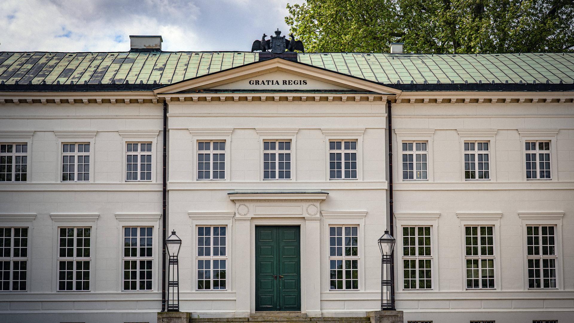 Neuhardenberg im Bundesland Brandenburg, Landkreis Märkisch-Oderland: Schloss und Park Neuhardenberg.