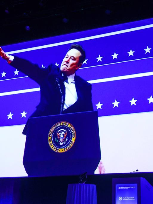 Beim World News Media Congress im Mai 2025 in Krakau wird der Clip mit Elon Musks Hitlergruß gezeigt.