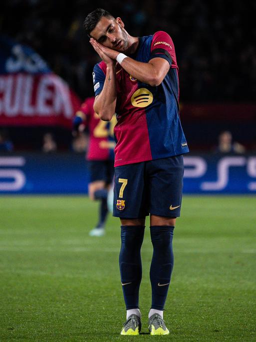 30. April 2025, Barcelona, Spanien: FERRAN TORRES von Barcelona feiert sein Tor während des UEFA Champions League-Spiels zwischen dem FC Barcelona und Inter Mailand, Schlafgeste 30. April 2025, Barcelona, Spanien: FERRAN TORRES von Barcelona feiert sein Tor während des UEFA Champions League-Spiels zwischen dem FC Barcelona und Inter Mailand, Schlafgeste