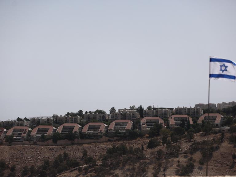 Dieses Foto zeigt einen Blick auf das Gebiet E1, ein Landstrich östlich von Jerusalem zwischen der Stadt und der Siedlung Ma'ale Adumim. Dort sollen Häuser für israelische Siedler entstehen.