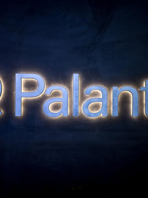 Der Palantir-Schriftzug