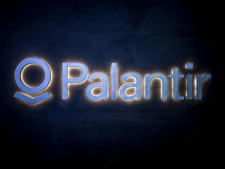 Der Palantir-Schriftzug