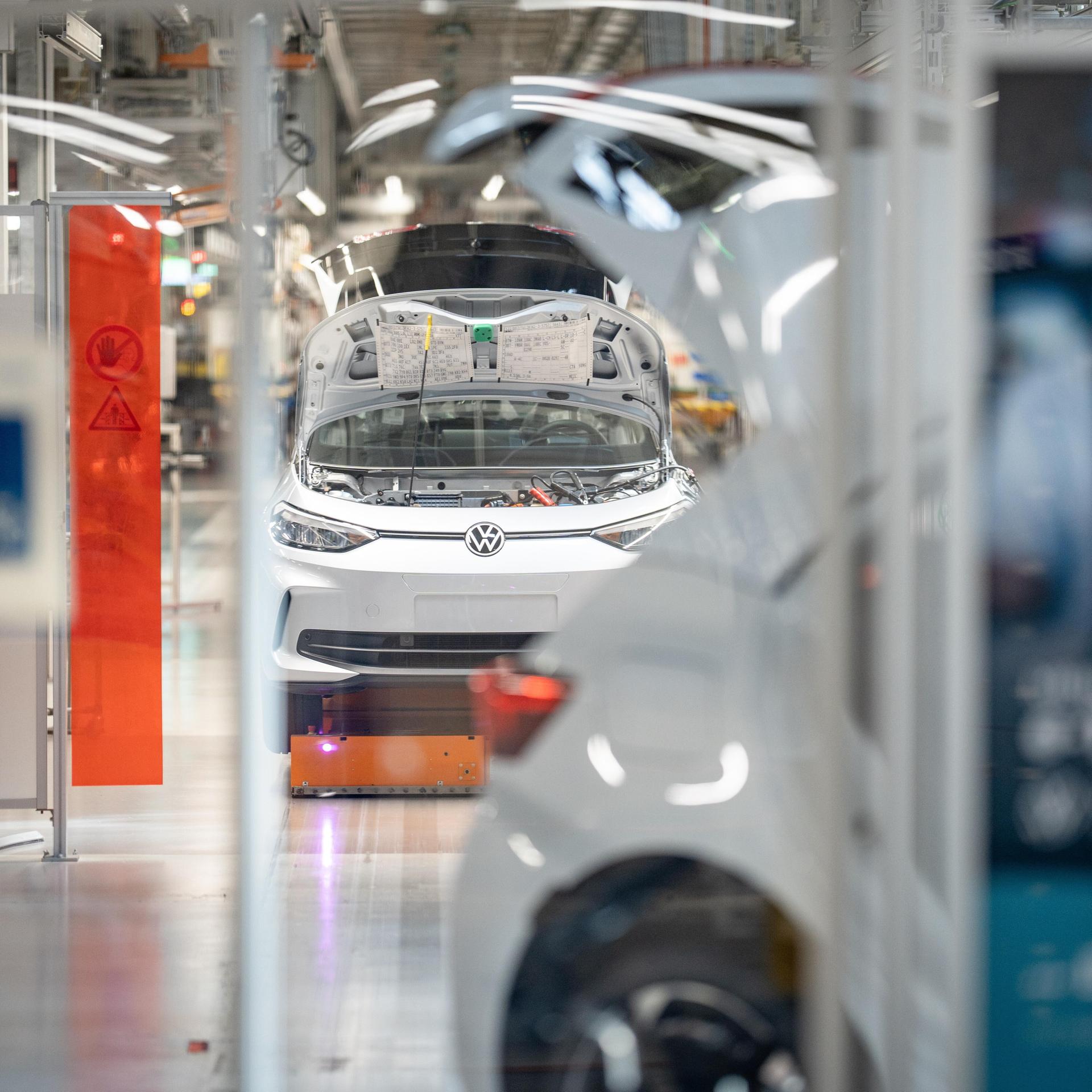 Produktion des E-Auto-Modells ID.3 im Werk Zwickau