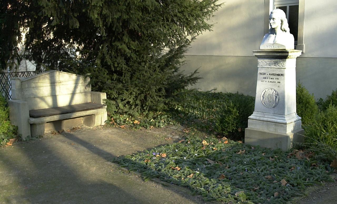 Novalis-Grabstätte in Weißenfels.