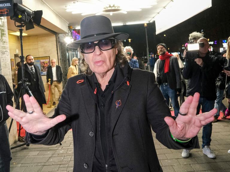 Udo Lindenberg zu Gast bei der Eröffnung der Gala Variete Show im Hamburger Hansa Theater im November 2025.