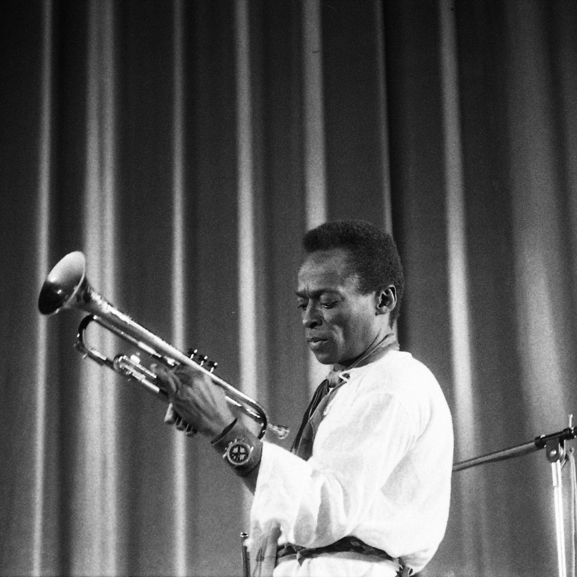Miles Davis - Der Musiker, der den Jazz neu erfand episode artwork