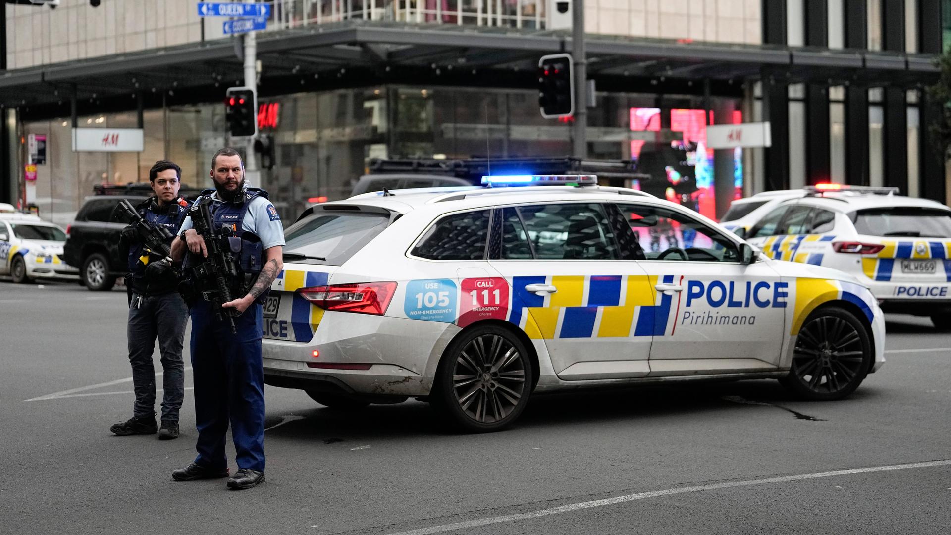 Neuseeland - Drei Tote Nach Schüssen In Auckland - Neuseelands Premier ...