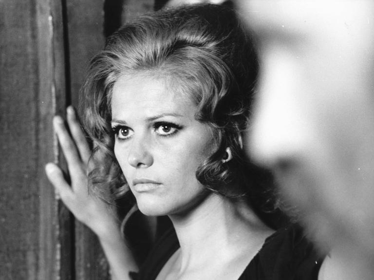 Claudia Cardinale bei den Dreharbeiten von "Spiel mir das Lied vom Tod"