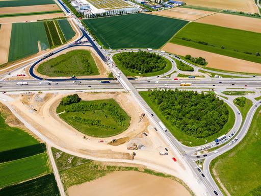 Luftbild: Umbau der Autobahnanschlussstelle Rottenburg der A81 zu einem vollwertigen Kleeblatt