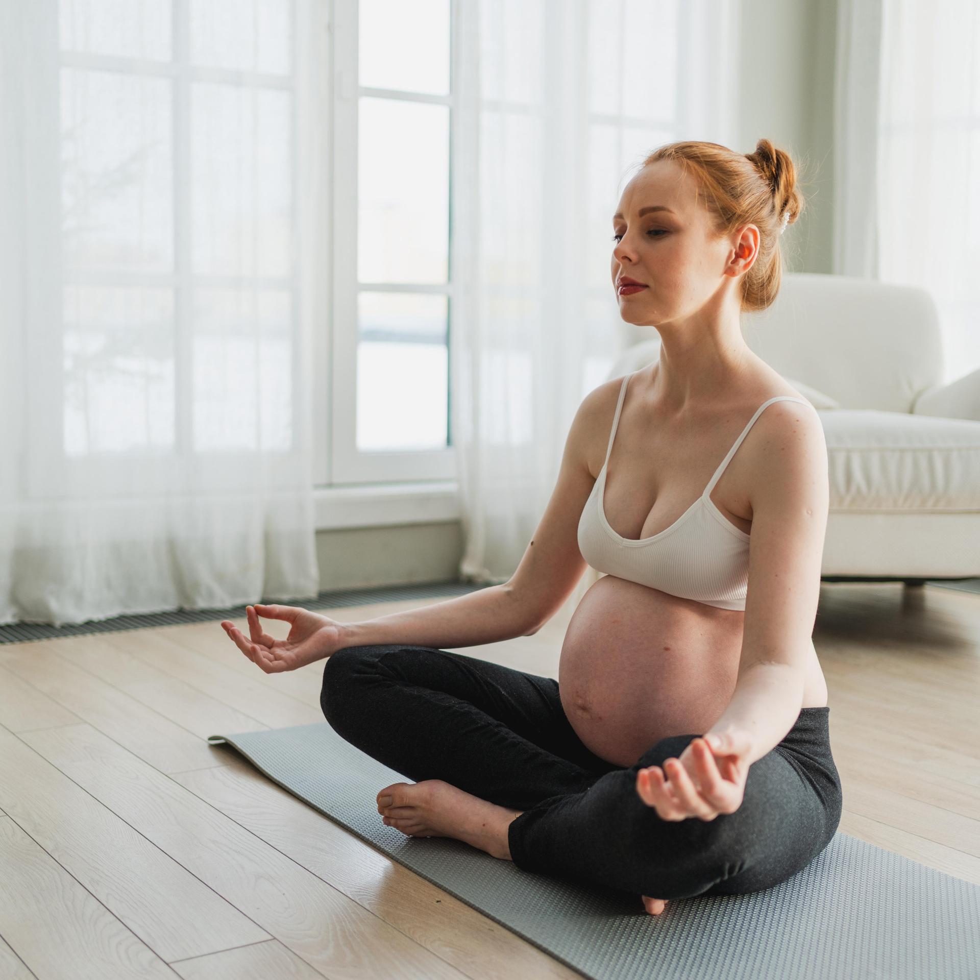 Freebirthing - "Natürliche" Alleingeburten und ihre Gefahren