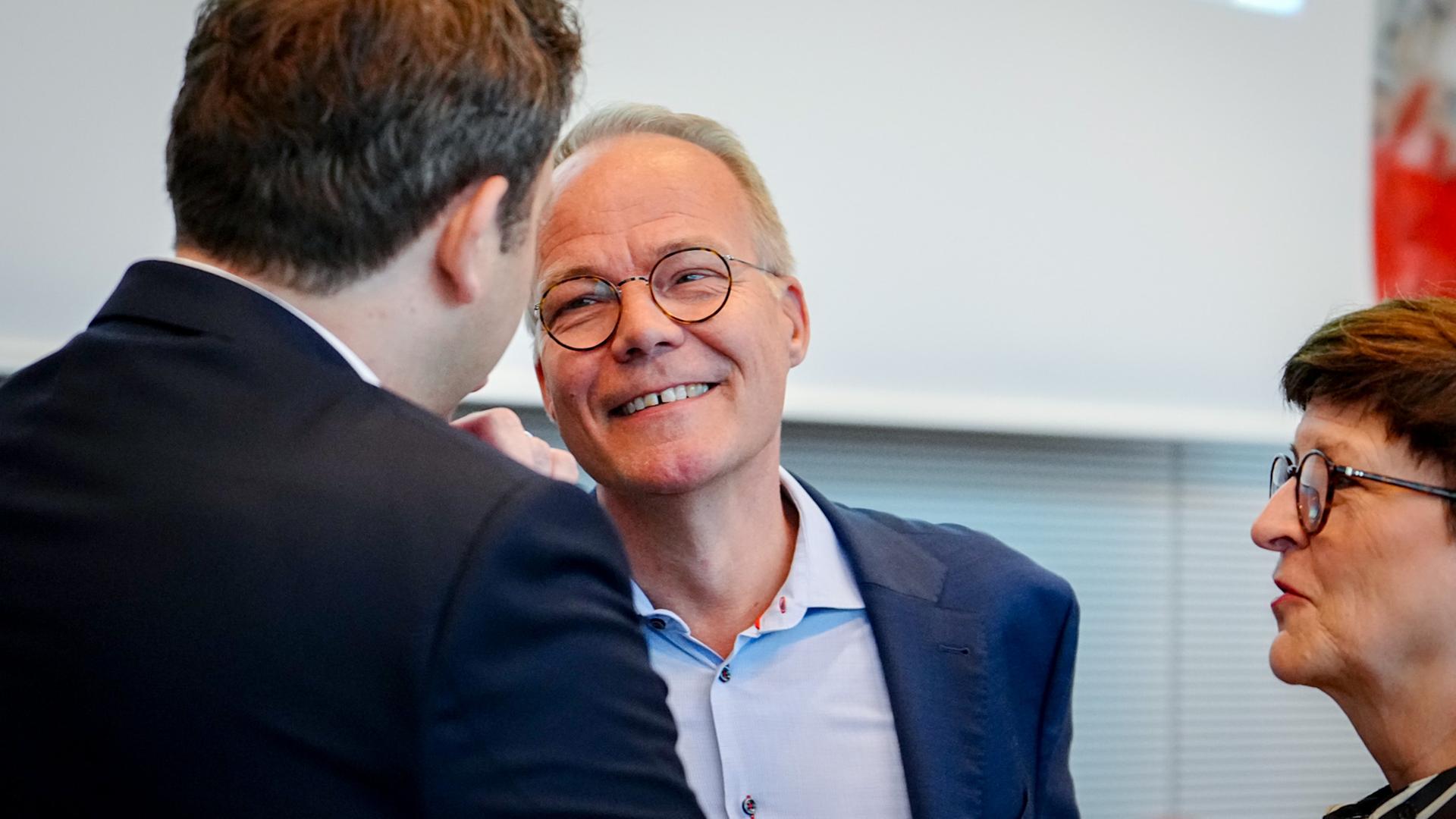 Matthias Miersch (Mitte), SPD-Generalsekretär mit den SPD-Vorsitzenden Lars Klingbeil und Saskia Esken. Matthias Miersch (Mitte), SPD-Generalsekretär mit den SPD-Vorsitzenden Lars Klingbeil und Saskia Esken.