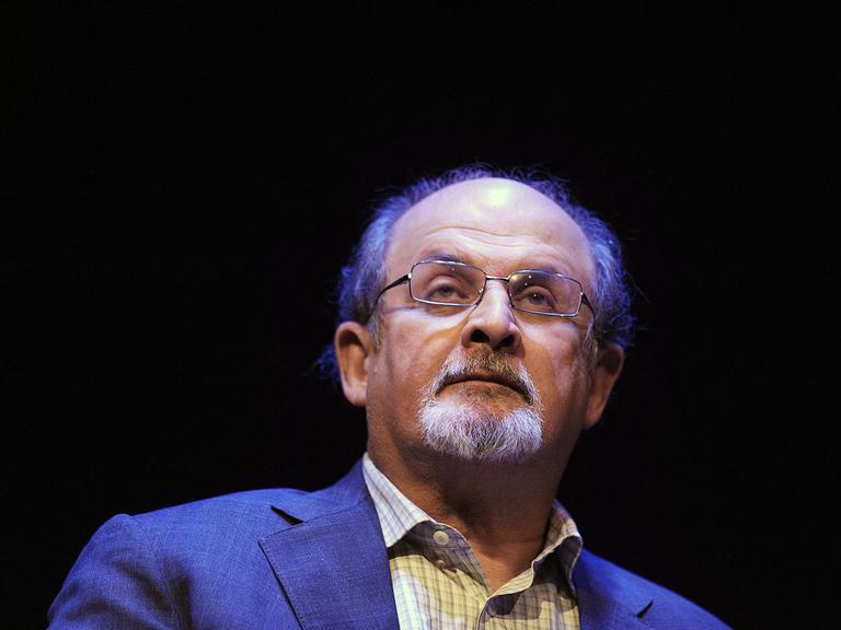 Porträt des Schriftstellers Salman Rushdie, 2022.