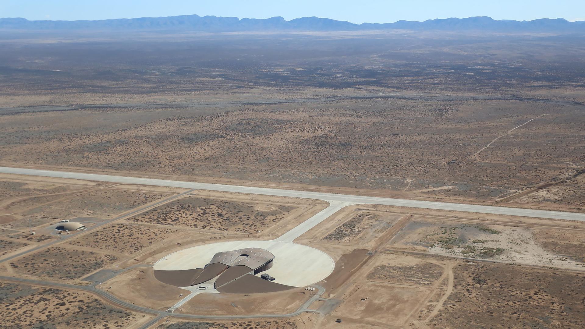 Der Weltraumbahnof Spaceport America in der Wüste New Mexicos