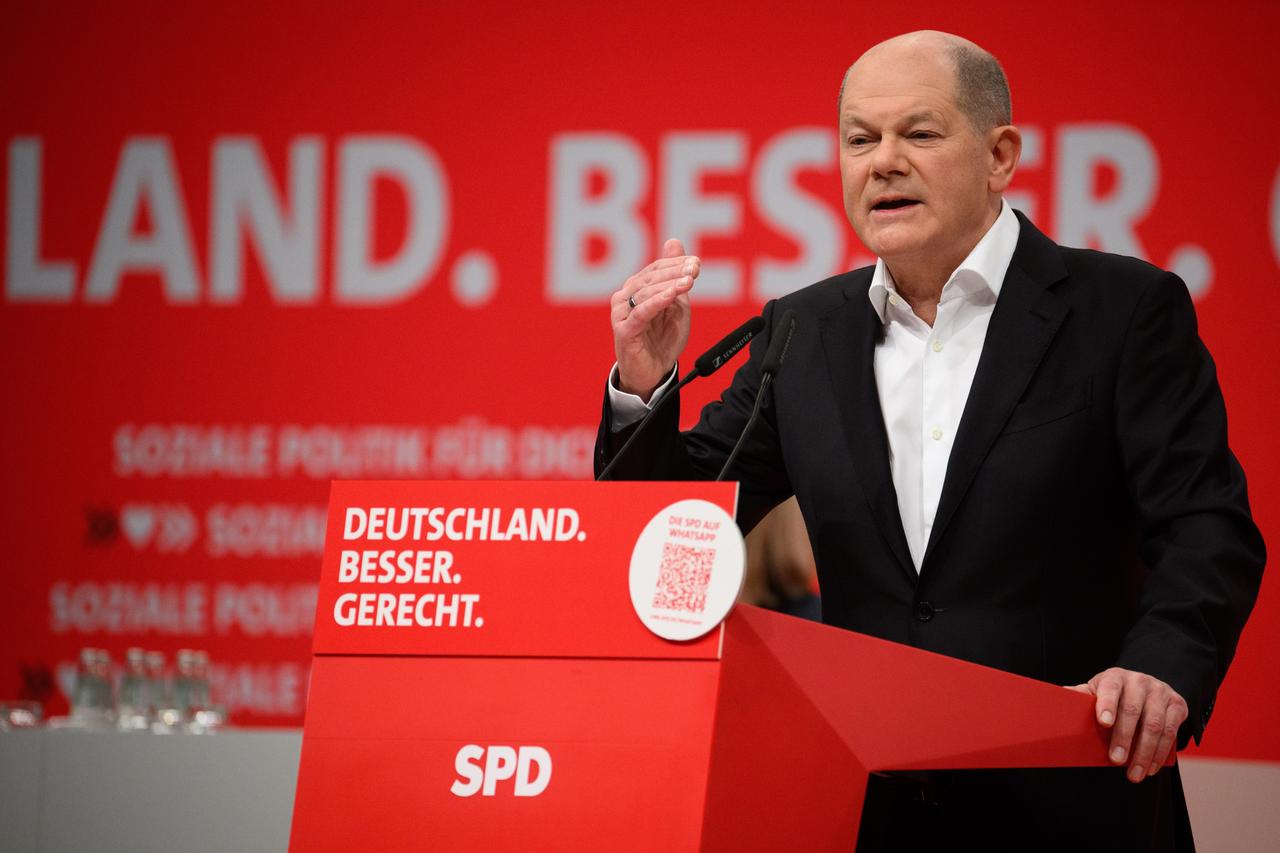 Bundeskanzler Olaf Scholz auf dem SPD-Parteitag in Berlin