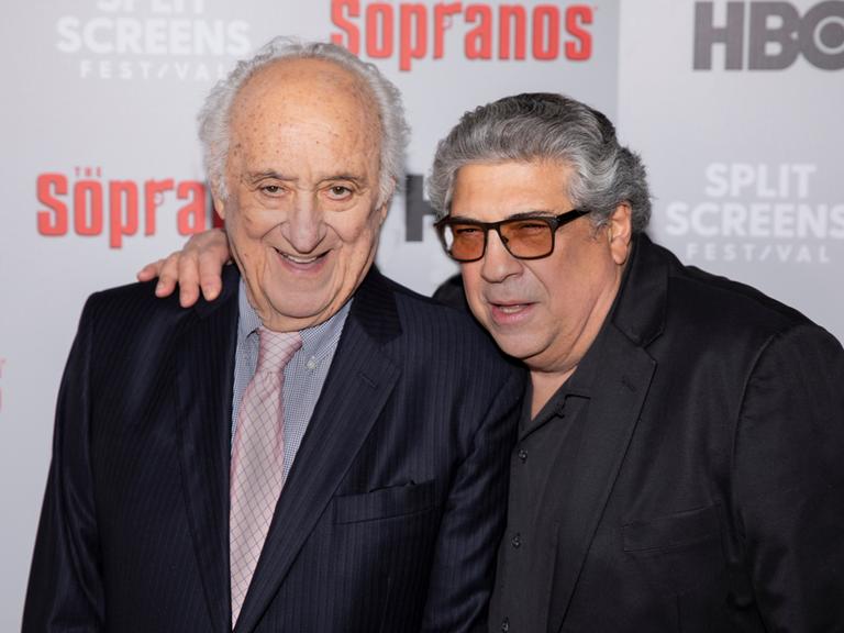 Ehemaligentreffen der Sopranos, 2019 in New York: Jerry Adler, links, und Vincent Pastore, der in der Mafia-Serie Sal Big Bonpensiero spielte.
