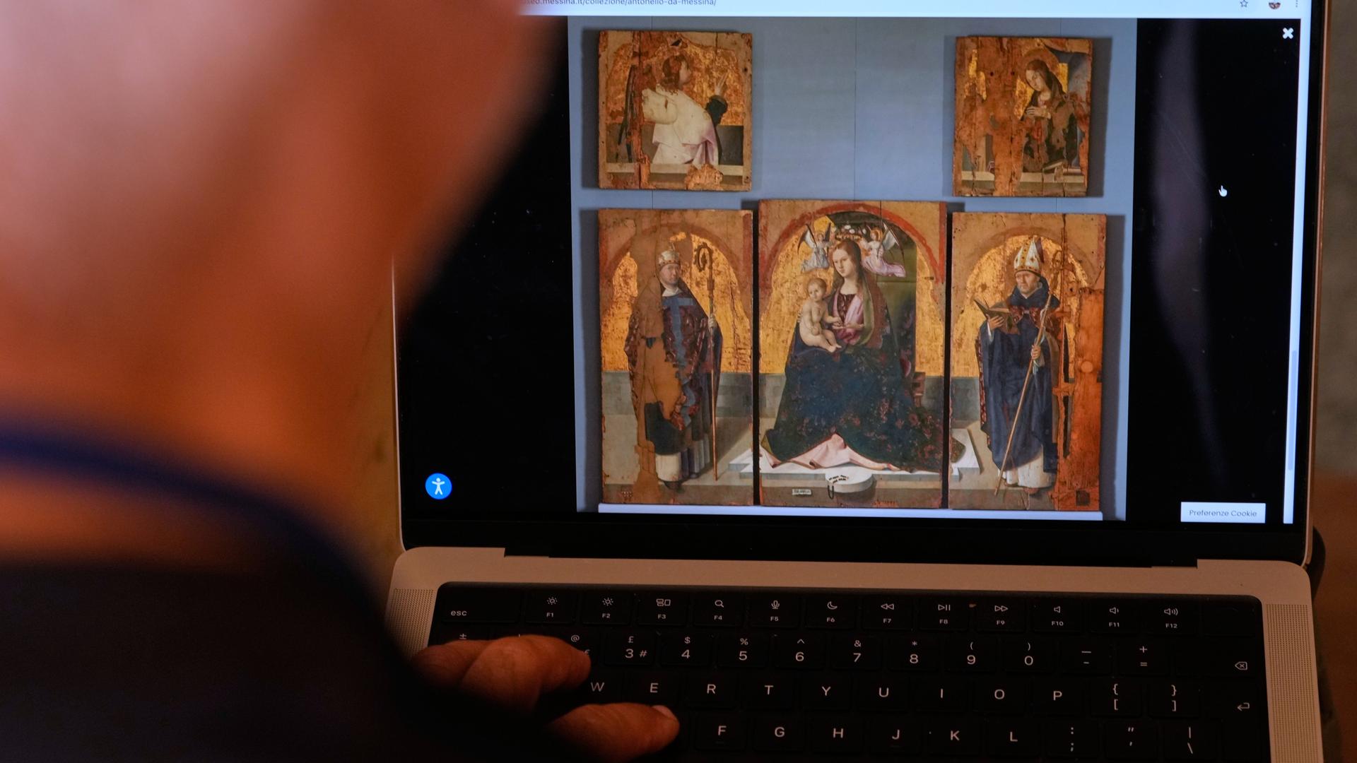 Die gestohlenen drei Tafeln des San-Gregorio-Polyptychons von Antonello da Messina auf der Internetseite des Museums auf Sizilien