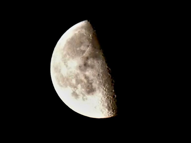 Aufnahme von einer Mondsichel