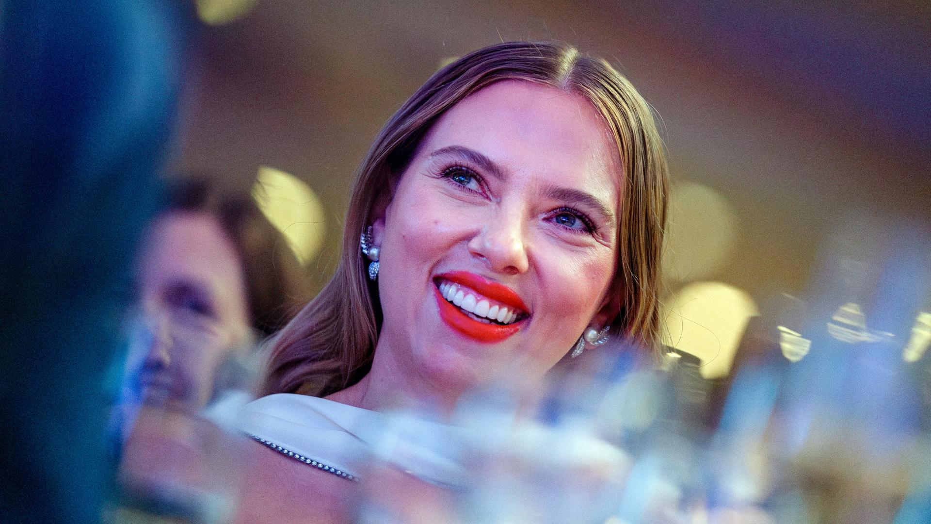 Die US-Schauspielerin Scarlett Johansson bei einer Gala
