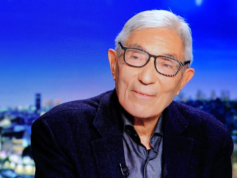 Boualem Sansal während eines TV-Interviews am 23.11.2025 