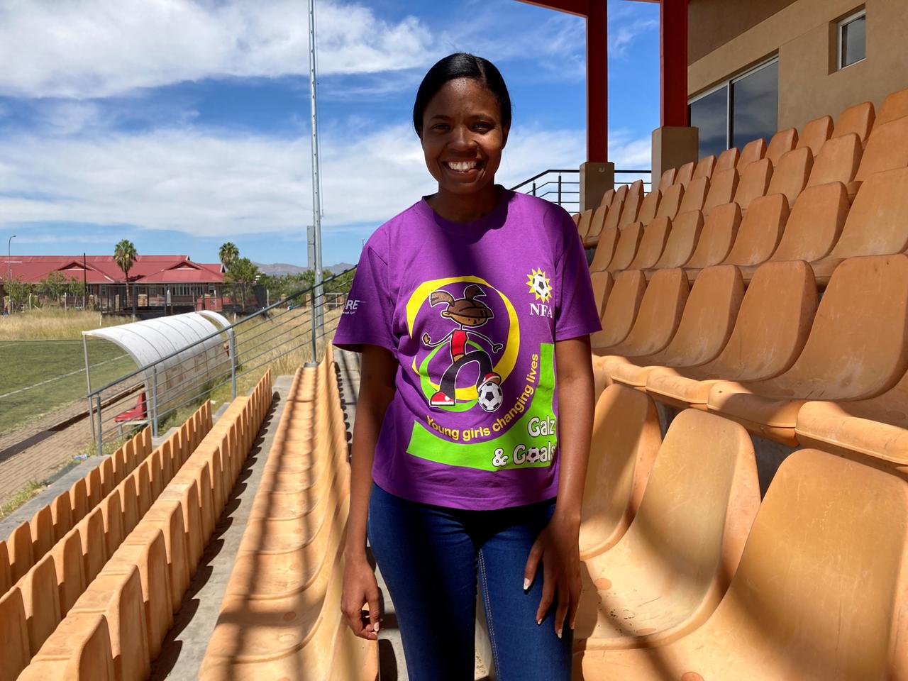 Lydia Hatzenberg ist Sozialarbeiterin und engagiert sich im Fußballverband von Namibia für Mädchen und Frauen.