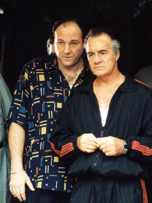 Szene aus der Serie The Sopranos" mit Vincent Pastore, James Gandolfini, Tony Sirico und Federico Castelluccio 