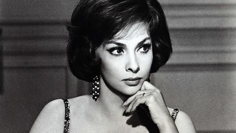 Ein historisches Porträt der italienischen Schauspielerin Gina Lollobrigida.