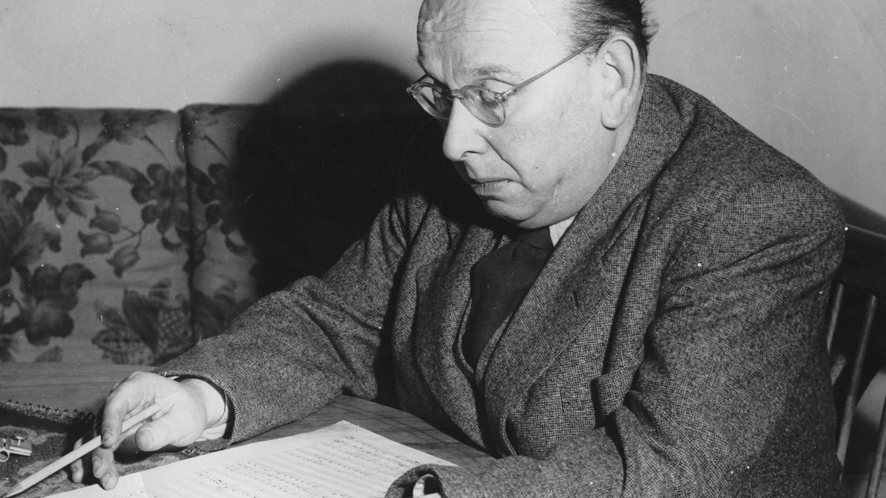 Kommunistische Musikkritik Was Hanns Eisler in der 