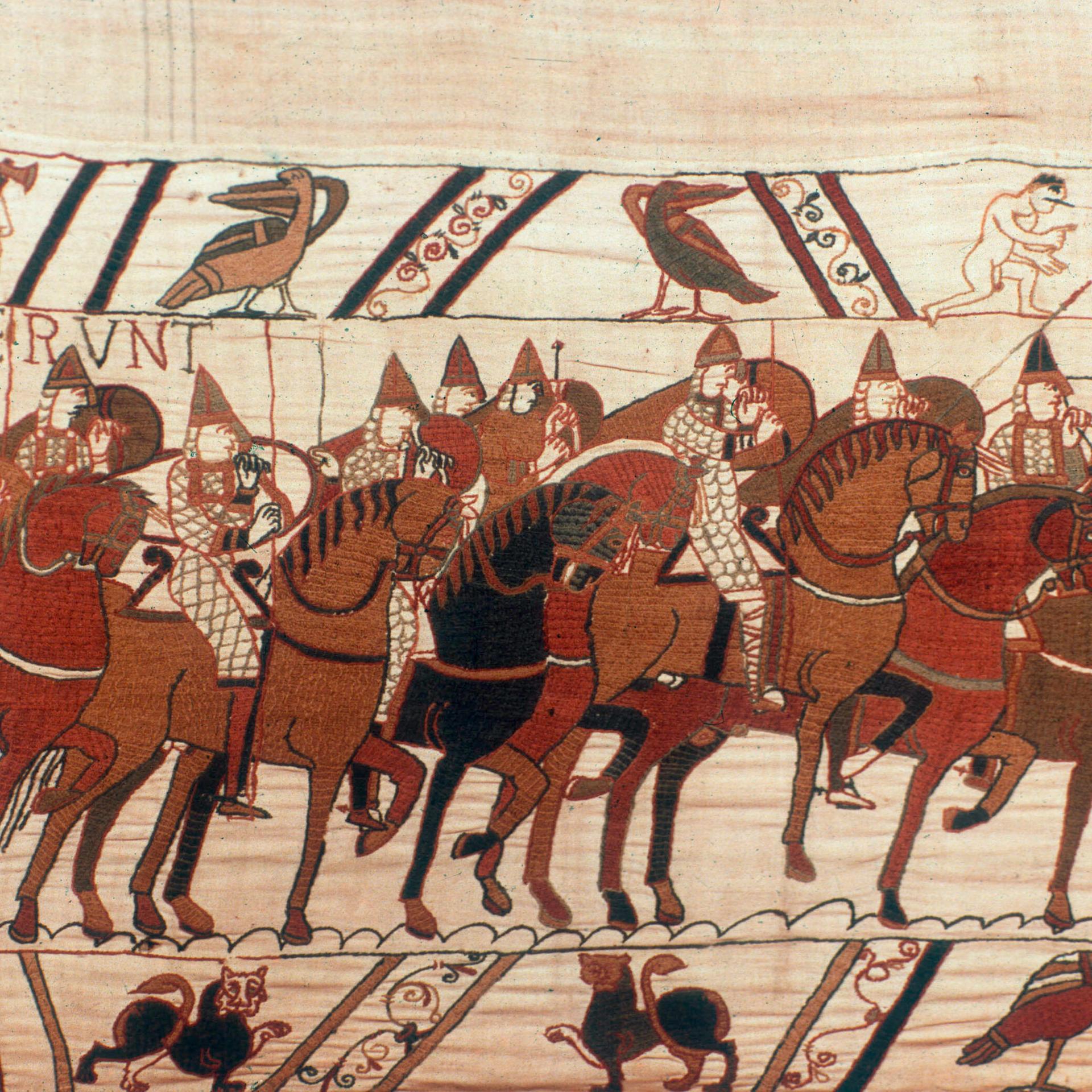 Ausschnitt aus dem Wandteppich von Bayeux (Ende 11. Jh.): Die Normannen rücken in Schlachtordnung vor (Schlacht von Hastings, 1066).