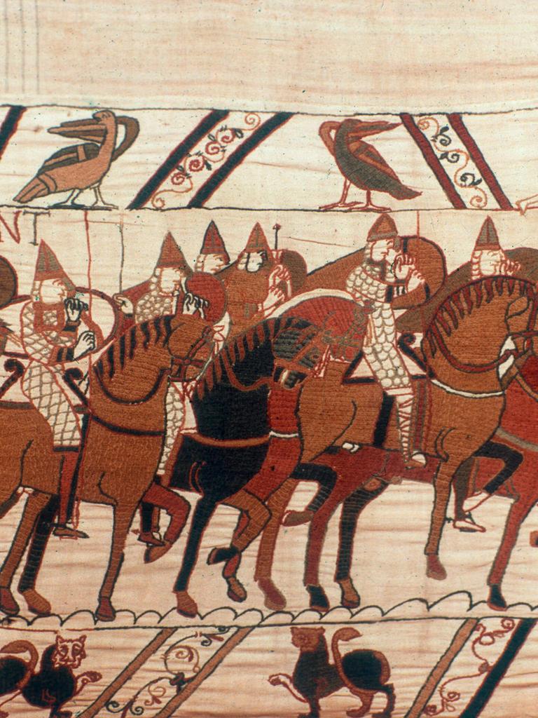 Ausschnitt aus dem Wandteppich von Bayeux: Die Normannen rücken in Schlachtordnung vor.