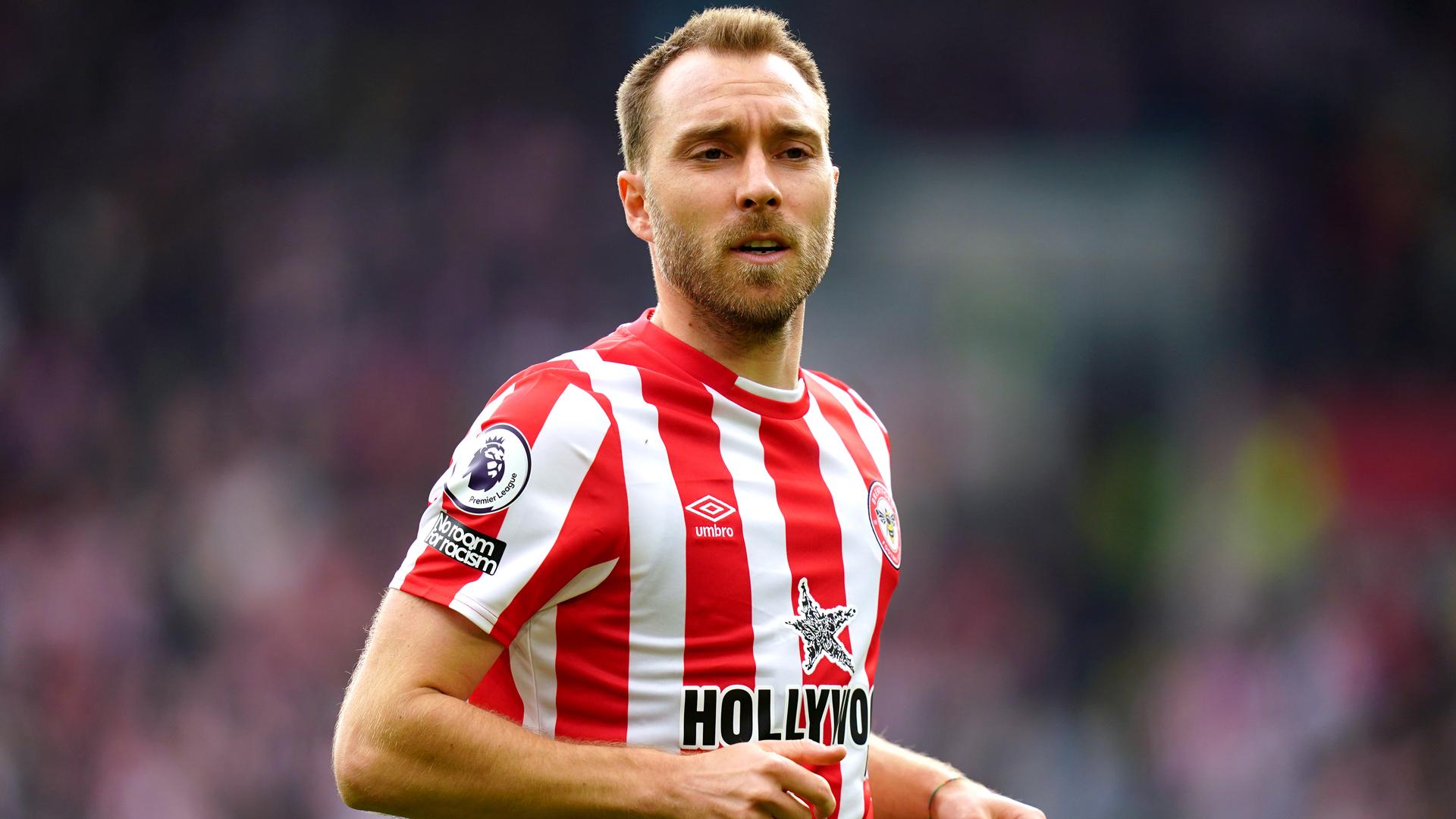 Christian Eriksen im Spiel seines Vereins FC Brentford gegen Tottenham Hotspur in der englischen Premier League Christian Eriksen im Spiel seines Vereins FC Brentford gegen Tottenham Hotspur in der englischen Premier League