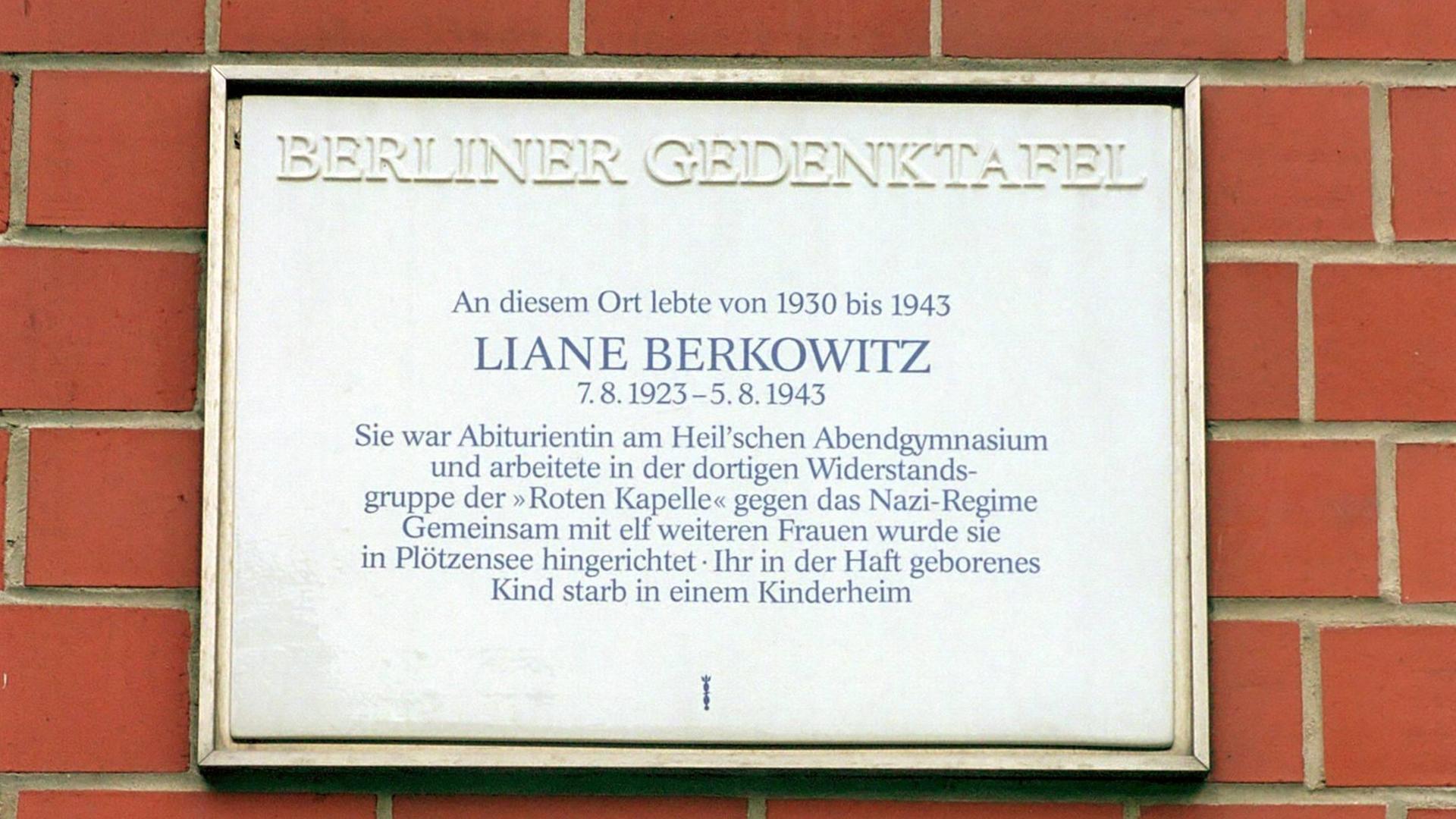 Gdektafel für Liane Berkowitz am Viktoria-Luise-Platz in Berlin, 
