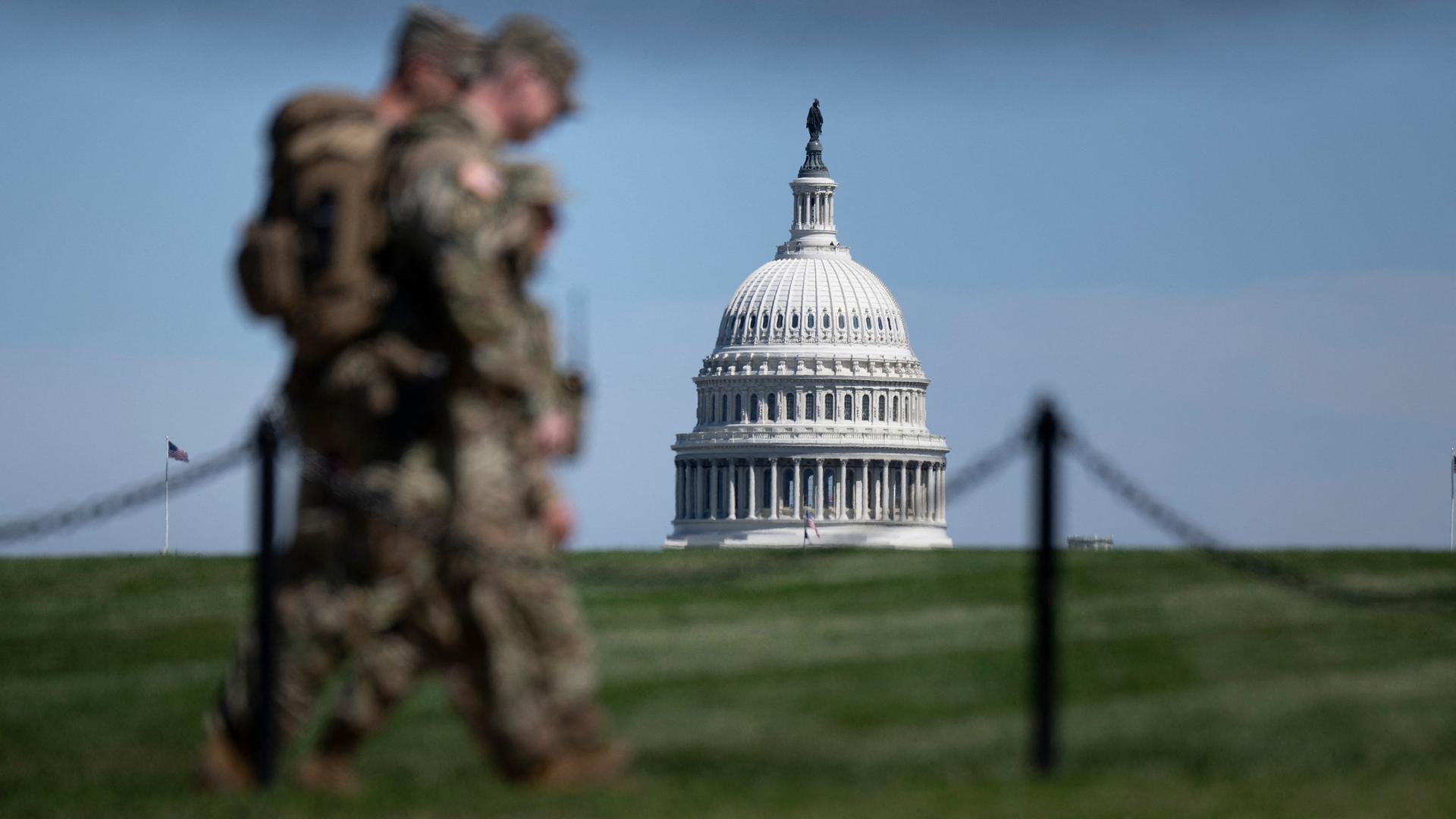 Soldaten der amerikanischen Nationalgarde am 8. September vor dem Kapitol in Washington. Die Anordnung von Donald Trump erging im August Soldaten der amerikanischen Nationalgarde am 8. September vor dem Kapitol in Washington. Die Anordnung von Donald Trump erging im August