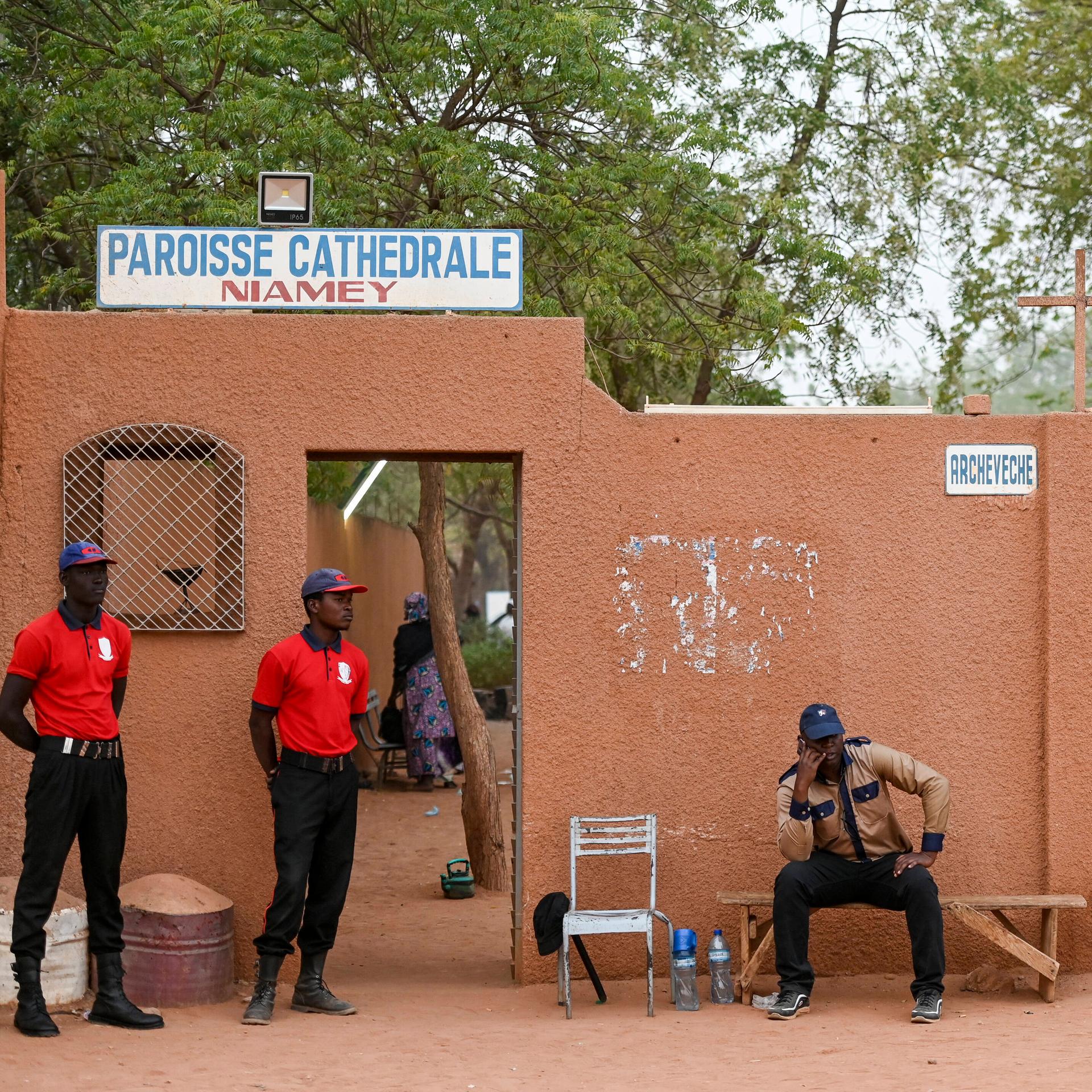 Christenverfolgung - Wird das Problem totgeschwiegen oder überschätzt?