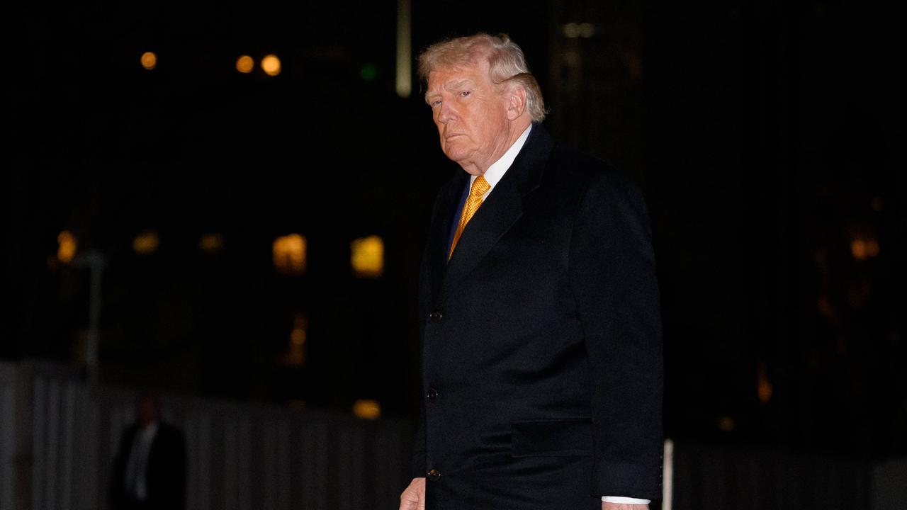 Donald Trump in dunklem Anzug