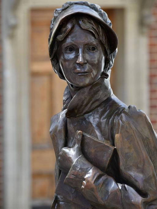 Jane-Austen-Skulptur in Basingstoke Jane-Austen-Skulptur in Basingstoke