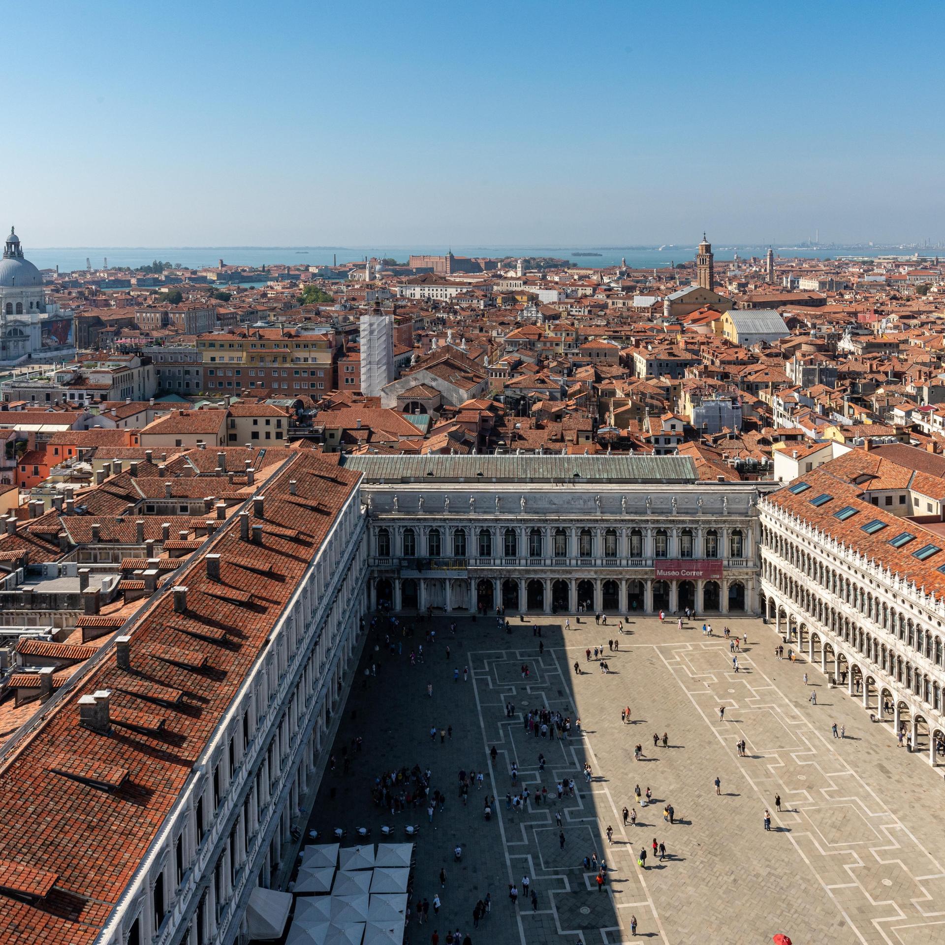 Tourismus - Venedig verlangt von Tagesgästen wieder Eintritt